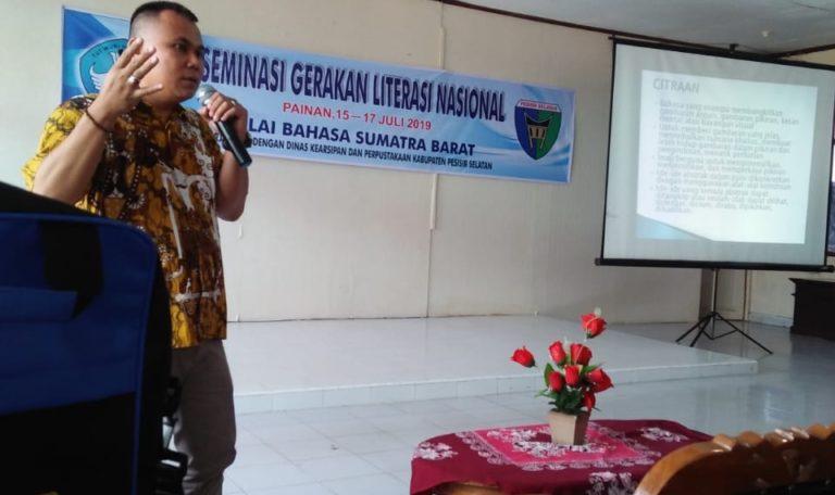 Dosen UNP Unjuk Kemampuan di Diseminasi Gerakan Literasi Nasional