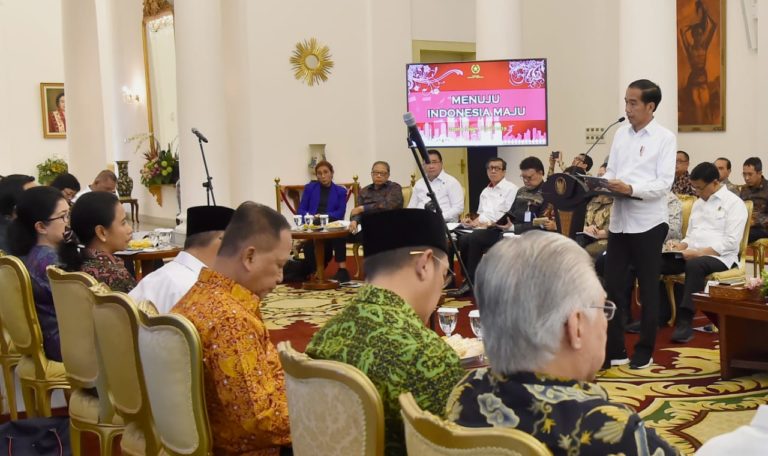 Pimpin Sidang Kabinet Paripurna, Presiden Ingin Ekspor dan Investasi Ditingkatkan