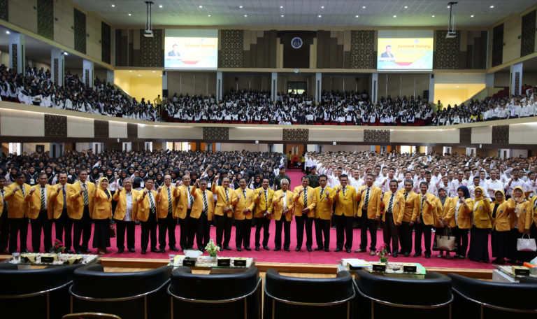 Pembukaan PKKMB 2019, Rektor UNP Ingatkan Mahasiswa Waspadai Paham Radikalisme
