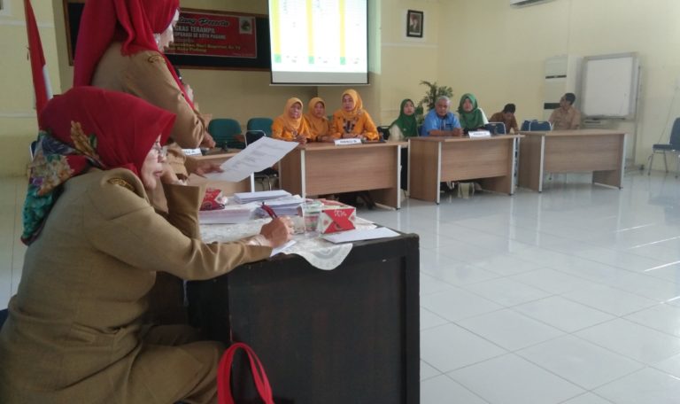 Meriahkan HUT Koperasi, Diskop UKM Padang Gelar Lomba Tangkas Terampil