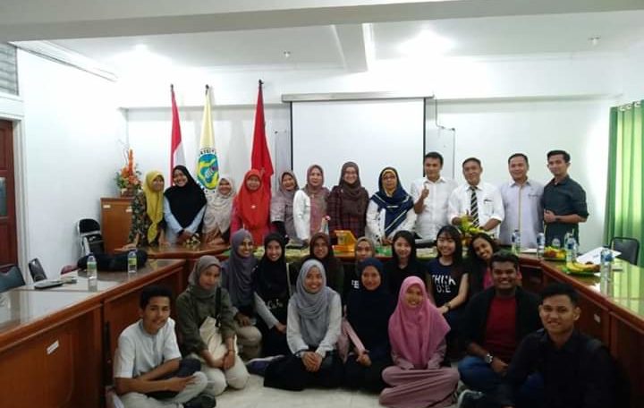 Delegasi Universitas Malaya Malaysia Disambut di FIS UNP