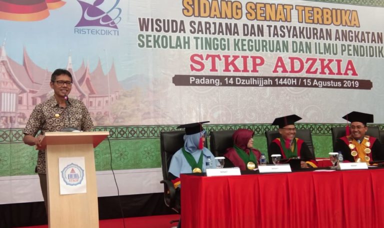 Gubernur Hadiri Wisuda STKIP Adzkia, Lulusan Harus Berkarakter, Cerdas dan Islami