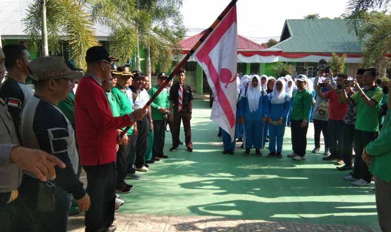 Sambut Tahun Baru Hijriyah, Ribuan Siswa dari Lima Sekolah Jalan Santai