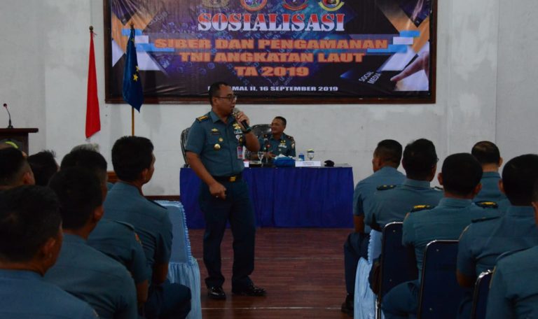Prajurit TNI AL Harus Bijak Gunakan Medsos, Pahami Dampak Positif dan Negatifnya