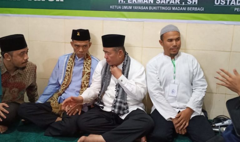 Tabligh Akbar UAS Libatkan Ribuan Jamaah, Dihadiri Wagub Sumbar 