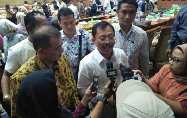 Wagub Sumbar Nasrul Abit Beri Masukan Tentang JKN di DPR RI