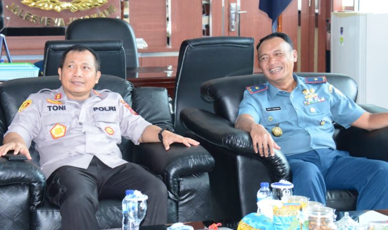 Lantamal II Padang Mendapat Sambangan Kapolda Sumbar 