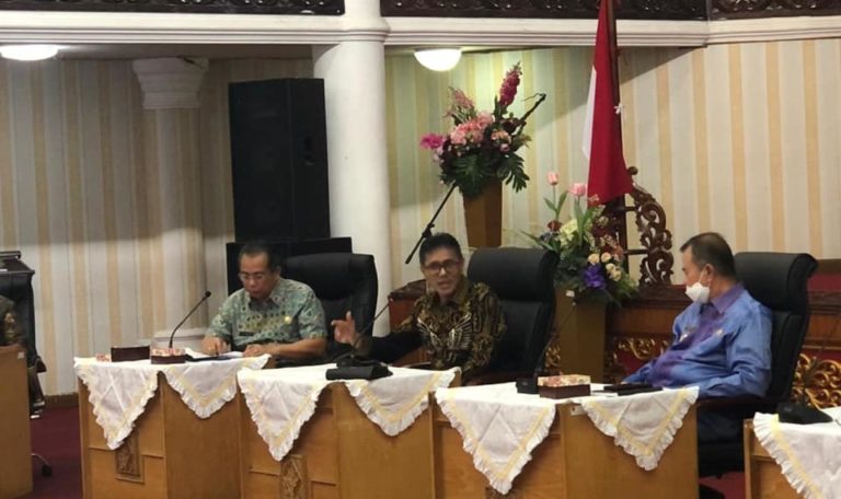 Ada Lima Masuk Sumbar, Pemprov Sumbar Minta WNI dari Malaysia Dikarantina Dulu