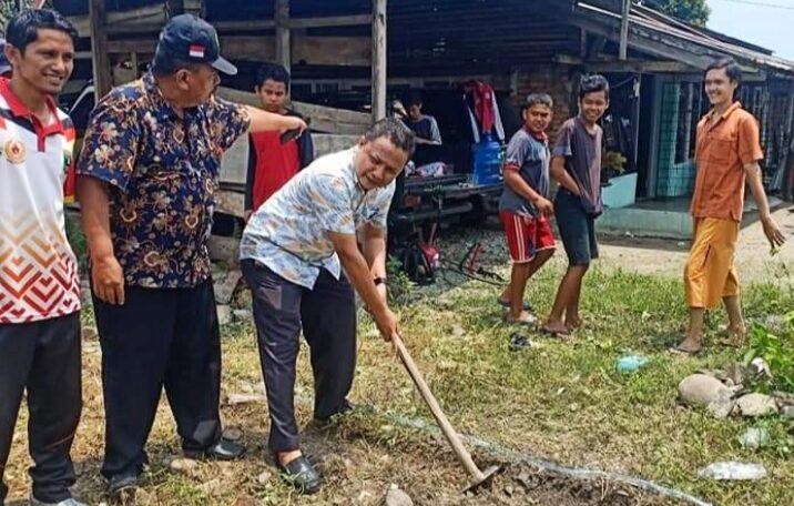 Fikar Dt Rajo Magek Hadiri Goro Pembangunan Lapangan Sepaktakraw