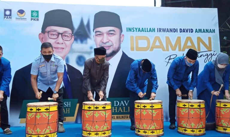 Deklarasi Irwandi – David Chalik Maju di Pilkada Bukittinggi Dihadiri Ratusan Massa