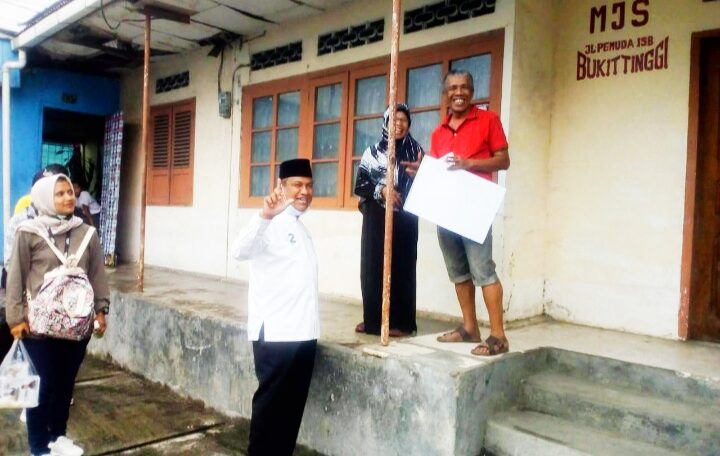Erman-Marfendi Bakal Fasilitasi PKL Tempat Berjualan yang Nyaman 