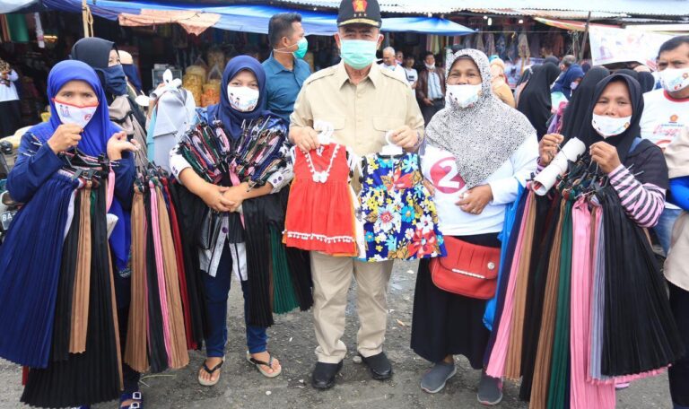 Jika Terpilih Nasrul Abit Sikat Tukang Pakuak di Objek Wisata Sumbar