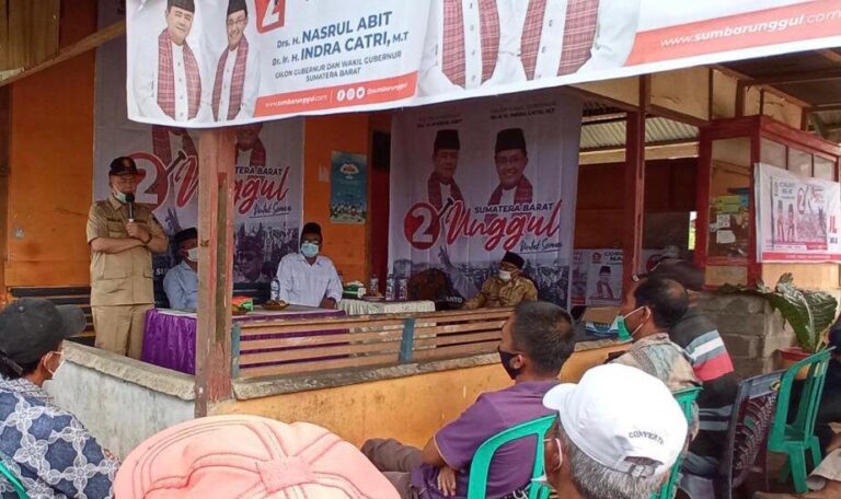 Pedagang Lontong Berharap Nasrul Abit Buka Sekolah kembali