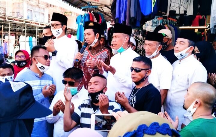 Kunjungi Pasar Aur Kuning, UAS Doakan Anak Pedagang Sholeh dan Sholehah