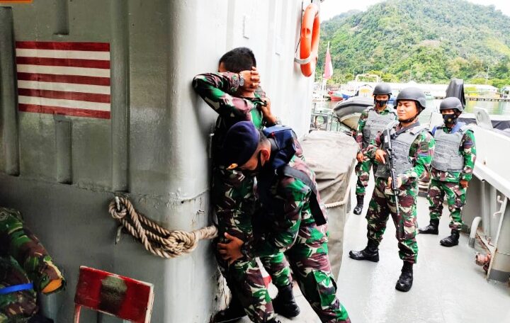 Tim Kolat Koarmada I Gelar Uji Coba Dua Kapal Perang (KRI) Jajaran Satrol Lantamal II 