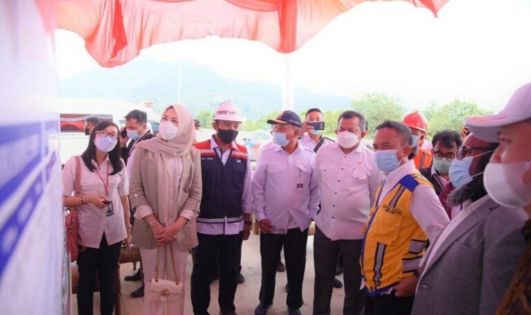 Sudah Tiga Tahun, Tol Ruas Padang-Sicincin Baru Selesai 36 Persen