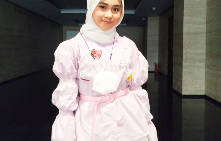 The Voice Kids Indonesia Global TV,   Feena Pelajar SMPN 2 ke Babak Tiga (Live Round)