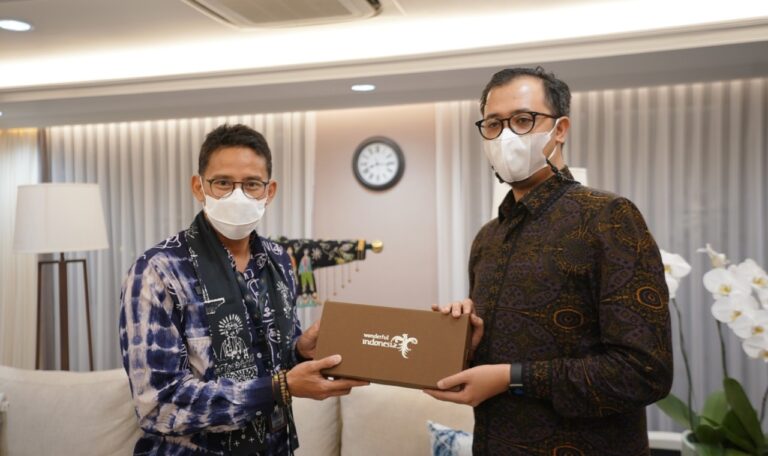 Melalui Sandiaga Uno, Bukittinggi Segera Percepatan Pembangunan Kepariwisataan