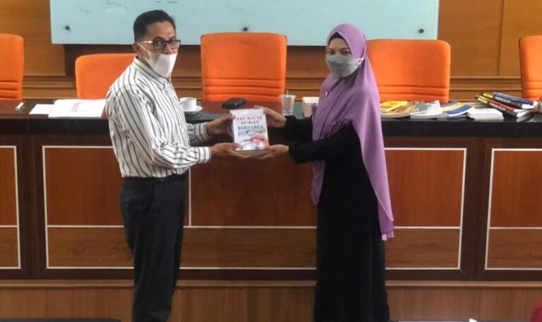 Pengwil INI Sumbar Gelar Maber dan Galang 7.000 Buku bagi Lustrum FHUA ke 14