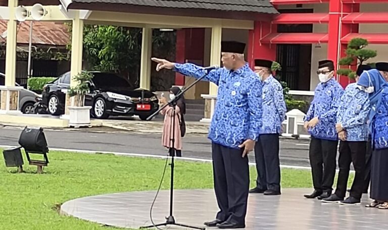 ASN tidak Patuhi Aturan, Gubernur Mahyeldi Meradang, Sekdaprov Juga Kena
