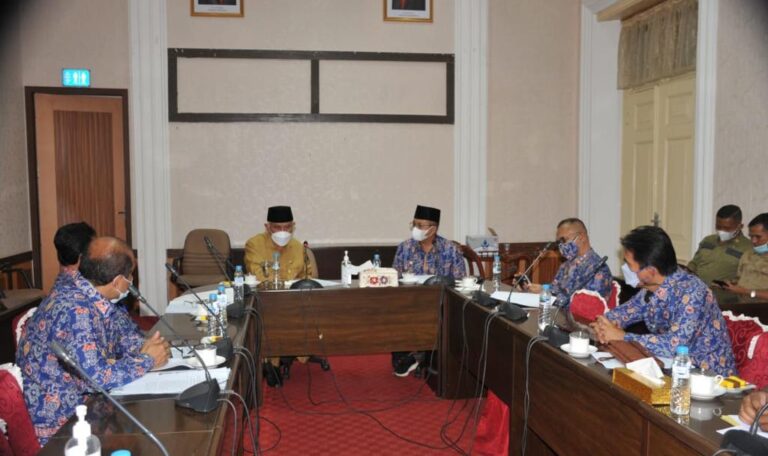 Bahas Tarif PDAM, Mahyeldi Gulirkan Wacana PAM Regional