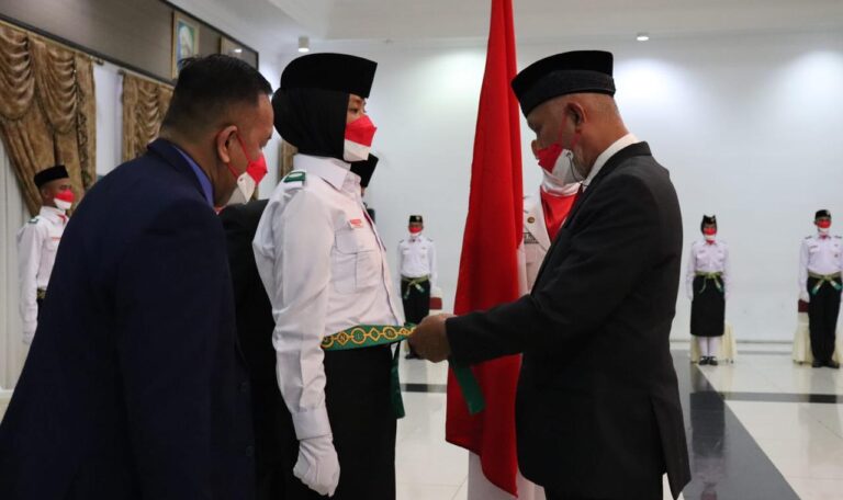 Dikukuhkan, Paskibraka Sumbar Diminta jadi Teladan bagi Generasi Muda