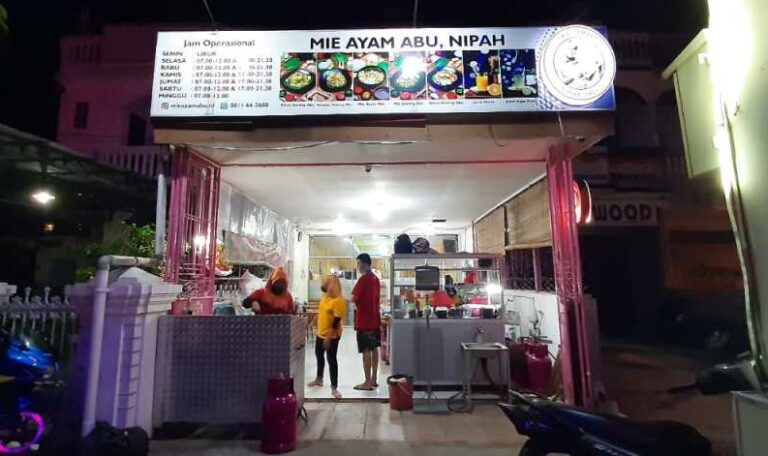 Sudah Setengah Abad, Mie Ayam Abu Mie Ayam Legend di Kota Padang