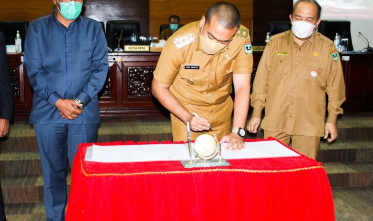 Butuh Suntikan Pusat, APBD Perubahan Sumbar Defisit Rp27 Miliar