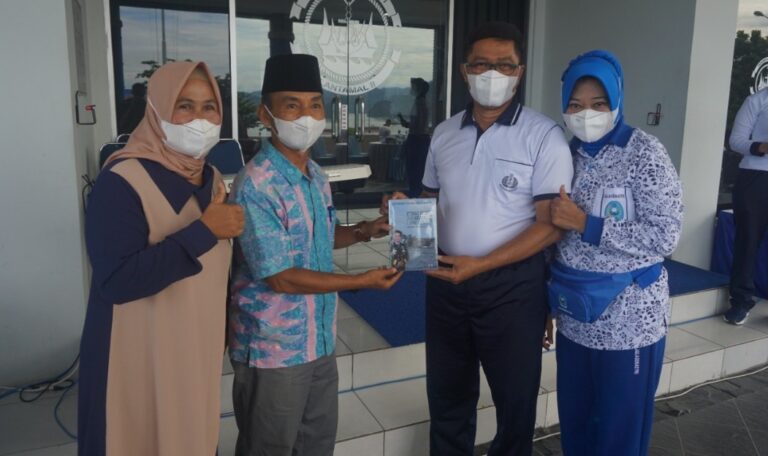 Masrial Orangtua Lulusan Terbaik Bintara TNI AL 2021 dapat Undangan Istimewa Danlantamal II