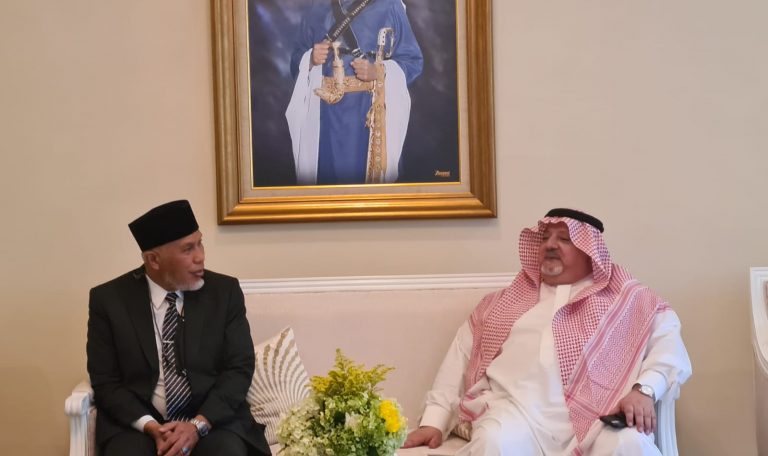 Jajaki Kerjasama, Gubernur Mahyeldi Bertemu dengan Dubes Arab Saudi