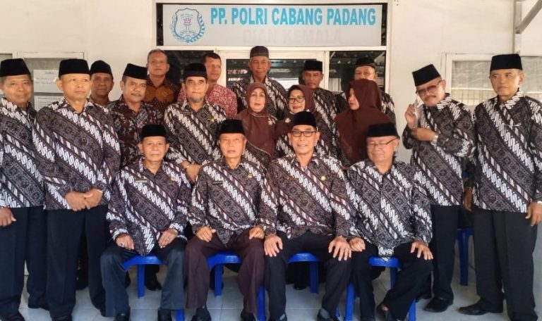 AKBP (Purn) Sareng Suprapto Dikukuhkan Pimpin PP Polri Padang 2021-2026