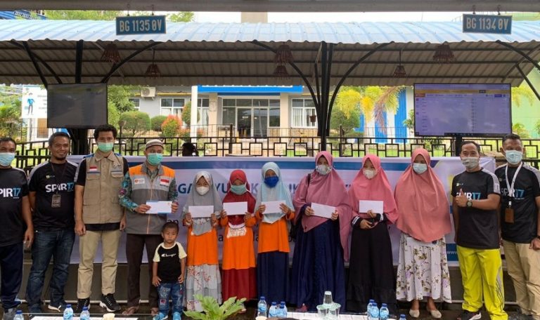 PLN  UPK Teluk Sirih Santuni Anak Yatim dan Dhuafa