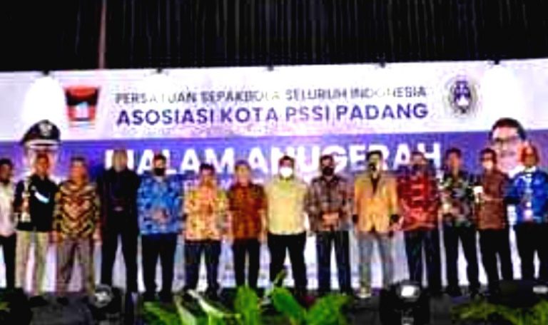 Askot PSSI Padang Beri Anugerah Insan Sepakbola, Genta Pemain Muda Berbakat