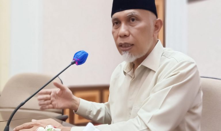 Peduli Korban Erupsi Semeru, Gubernur Mahyeldi Siapkan 1 Ton Randang
