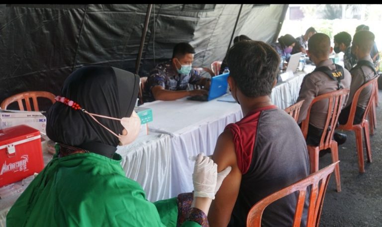 Nakes Lantamal II Padang Dukung Sukseskan Sumdarsin