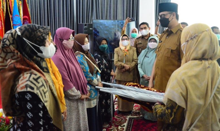 Wako Bukittinggi Buka Gebyar Layanan IVA Test Gratis