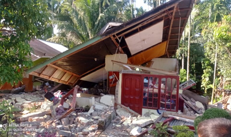 Gempa Pasbar, BMKG Ingatkan Hindari Bangunan Retak dan Lereng Bukit, Gempa Susulan Masih Ada