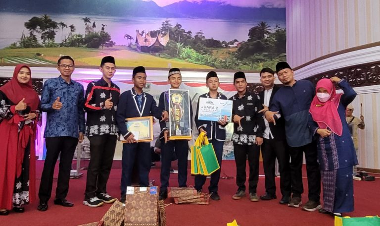 Cerdas Quran Sumbar Sukses, SMP IT Almadhani dan SD IT Mutiara tampil Juara