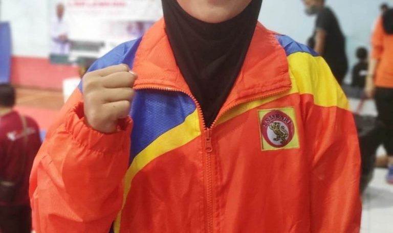 Rajin Berlatih, Nadila Aulia Putri Raih Medal Emas Pertama Buat Lemkari Sumbar