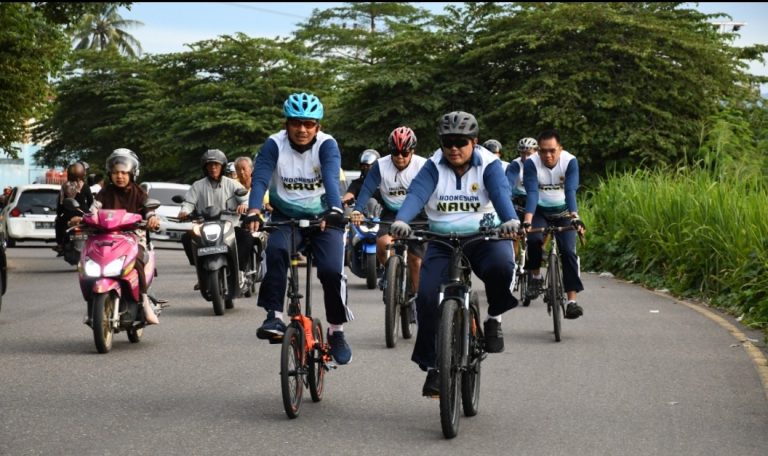 Jaga Kebugaran Tubuh, Danlantamal II Gelar Gowes Bersama Prajurit 
