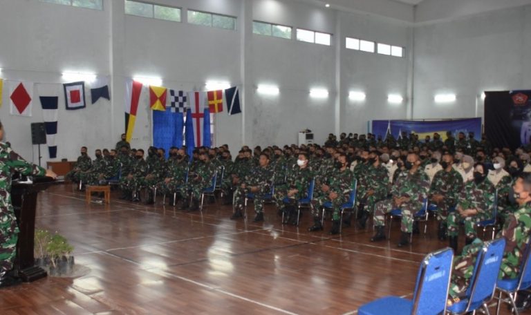 Tak Mau Personel Terlibat Kegiatan Negatif, Danlantamal II Kumpulkan Prajuritnya