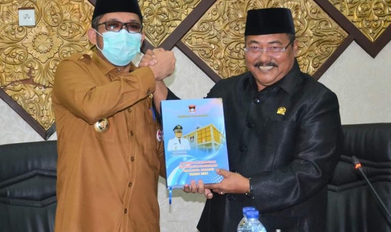 Sampaikan LKPJ 2021, Wako Hendri Septa: Alhamdulillah Penyelenggaraan Pemerintahan Berjalan  Baik