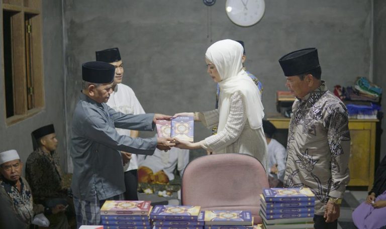 Bantu Pembangunan Masjid, Athari Hadir di Sumpur Kudus Jemput Aspirasi Masyarakat