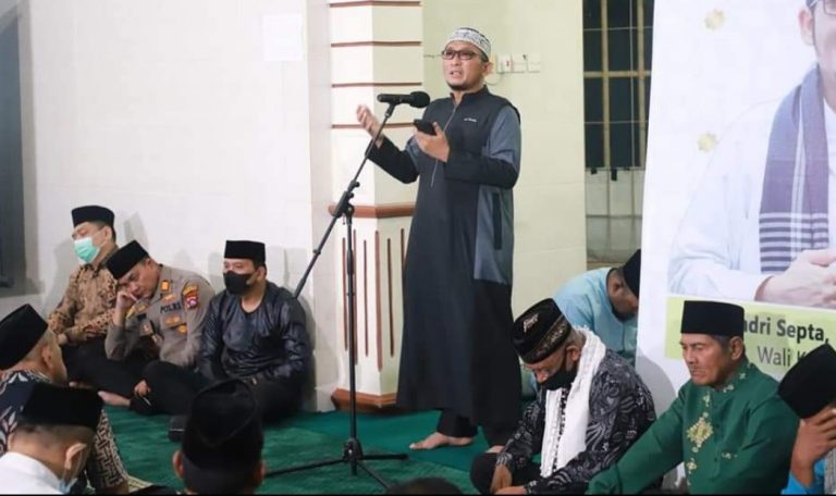 Pesantren Ramadhan 1443 H Resmi Ditabuh, Hendri Septa: Wujudkan Generasi Emas Tahun 2045