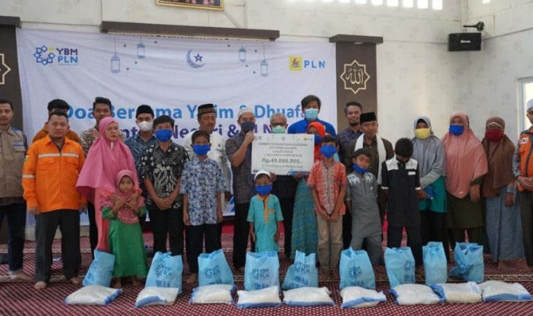 PLN Teluk Sirih Santuni 236 Anak Yatim dan Dhuafa,  6 Guru Ngaji Serta 2 Keluarga Fakir Miskin