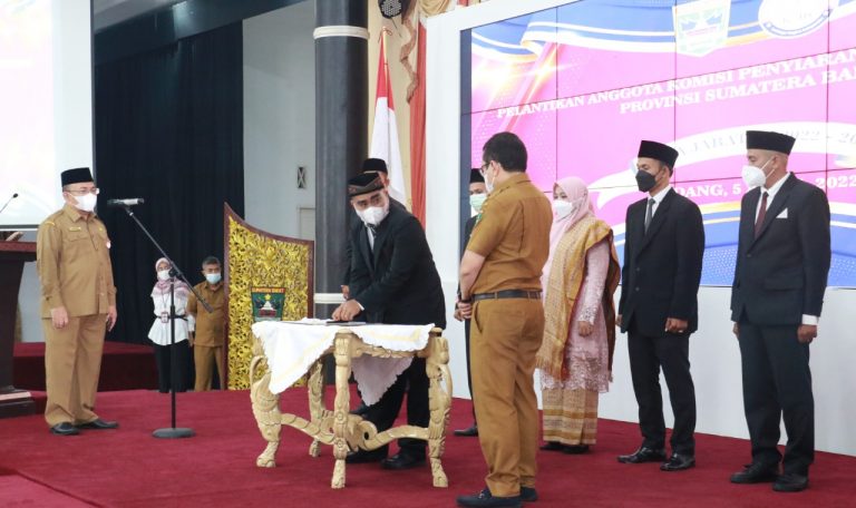 Dasrul Ketua, Ficky Koordinator Isi Siaran KPID Sumbar 2022-2025