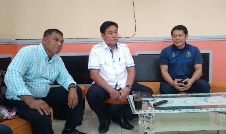 Sepulamng dari SEA Games, Syafrizal Bakhtiar Disambut Tokoh Olahraga
