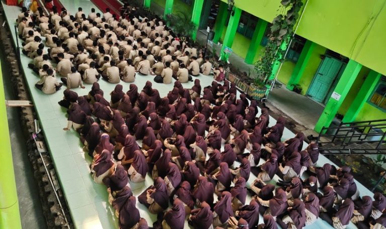 MTsN 1 Padang Gelar Muhadharah Perdana Pasca Ramadhan dan Idul Fitri