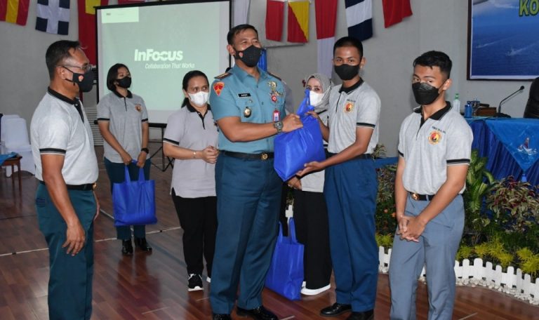 Komsosmar Kemanunggalan TNI dan Rakyat Lebih Kuat 