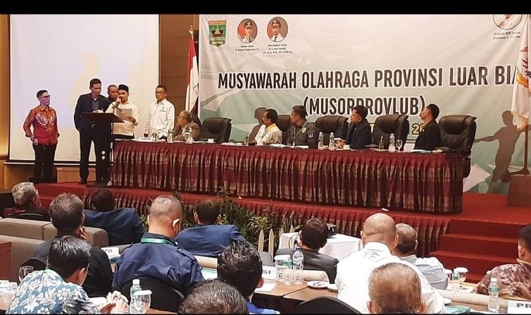 Ronny Pahlwan Pimpin KONI Sumbar dengan Aklamasi 